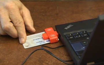 Департамент рекомендует владельцам уязвимых ID-карт начать их обновление 