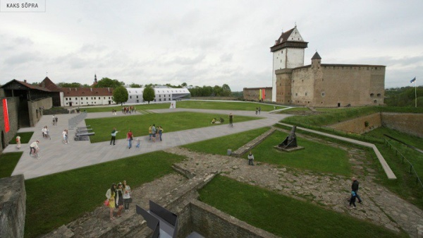 В Нарве собрано более 500 подписей против осовременивания замка