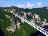 Самый длинный и высокий стеклянный мост