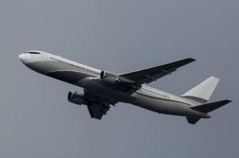  СМИ опубликовали роскошные интерьеры самолета Романа Абрамовича