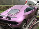 В Лондоне нашли оставленную в кювете Lamborghini