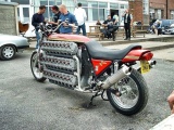  Этот 48-цилиндровый мотоцикл - одна из самых безумных вещей, которые вы когда-либо видели