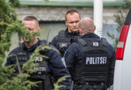 Спецназ задержал в центре Таллинна психически неуравновешенного мужчину: в ходе операции пострадал помощник полицейского