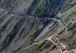 Опасная индийская дорога