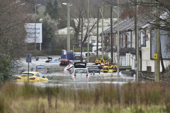 Наводнения в Великобритании затопили Уэльс и несколько других районов 