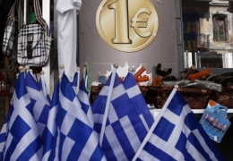 Паника в Греции: жителям Эстонии советуют ехать в эту страну с наличными деньгами