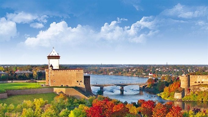 22 сентября Нарва вновь вступает в права осенней столицы Эстонии. Читай, какие культурные события ожидают жителей и гостей города этой осенью