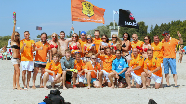 Пляжные футболисты Narva United завершили Чемпионат Эстонии тремя победами и удостоились награды