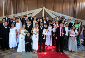 В тюрьме Колумбии состоялась массовая свадьба