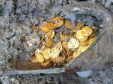 Золотые монеты 5-го века стоимостью в миллионы евро найдены в Италии