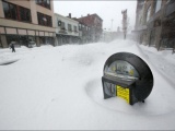 Снежный шторм "Немо" парализовал движение на улицах Бостона