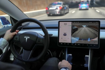 Электромобиль Tesla Model 3 проехал на автопилоте от Сан-Франциско до Лос-Анджелеса  