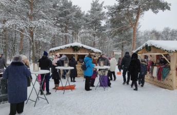 В Нарве открылась "рождественская деревня" cеверных стран 