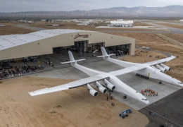 Самый большой в мире самолёт Roc выполнил свой самый длительный полёт 