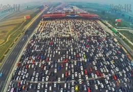 Сколько полос на китайской дороге не строй, все равно будут пробки
