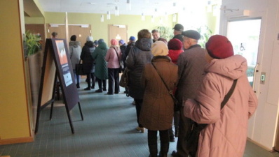 Выборы в Нарве стартовали с очередей