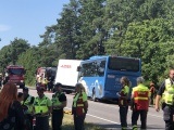 ФОТО: в столкновении рейсового автобуса и грузовика в Харьюмаа пострадали 26 человек