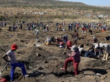 Деревню в Южной Африке охватила «алмазная лихорадка» 