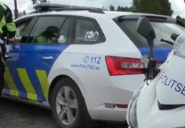 В Нарве автомобиль сбил ребенка, полиция ищет свидетелей 