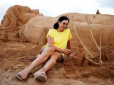На Международном фестивале песчаных скульптур мастера постарались на славу