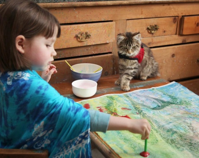5-летняя художница-аутист создает настоящие шедевры