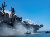  Взрыв и пожар на десантном корабле USS Bonhomme Richard в США
