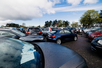 Продавец: жители Эстонии покупают все более дешевые и старые автомобили