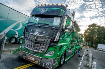 В Таллинн на Певческое поле съехались тюнингованные грузовики со всей Европы