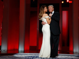 Трамп на балу в честь инаугурации взорвал зал танцем с женой Меланьей