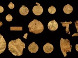Новичкам везет: мужчина из Дании впервые отправился искать сокровища и нашел золото викингов