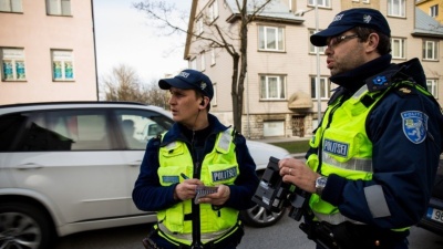 Зарплата патрульных полицейских вырастет, в Ида-Вирумаа она составит 1700 евро 