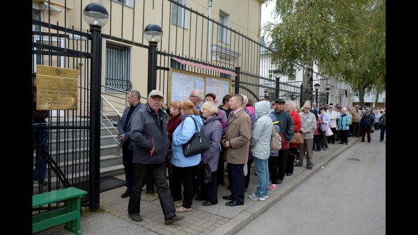 к 13 часам на выборах в Госдуму в Нарве проголосовали 2600 человек 