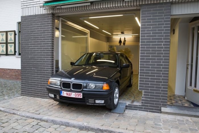 Необычный гараж бельгийца