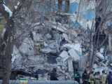 В поиске выживших: эксклюзивные кадры с места взрыва газа в Магнитогорске