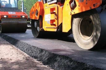 На ремонт нарвских дорог потратят более 500 000 евро