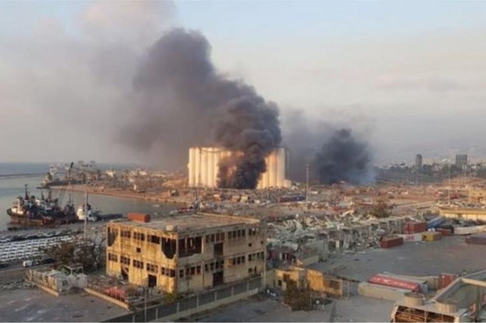 Причиной взрыва в Бейруте названо неправильное хранение селитры, город объявлен зоной бедствия 