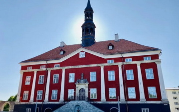 Не надо называть нарвское горсобрание «цирком»! В хорошем цирке все по расписанию