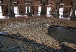 Храм Бхарат Мата в Индии, в котором вместо божества ― карта