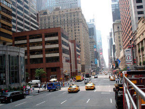 Мэр Нью-Йорка назвал взрыв на Манхэттене "попыткой теракта" 