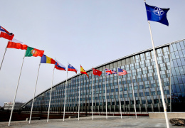 Генсек НАТО призвал увеличить военные расходы из-за "агрессивных действий" России