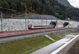 В Швейцарии открылся самый длинный и самый глубокий тоннель в мире