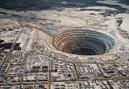  Грунтовые воды затопили рудник «Мир» в Якутии