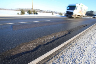 На шоссе Таллинн-Нарва в воскресенье есть опасные для движения участки 