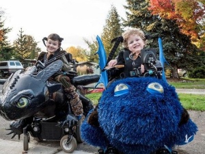 Роскошные костюмы к Хэллоуину для детей-инвалидов