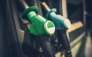 Бензин подорожает из-за биодобавок, многим старым автомобилям придется перейти на Euro 98 