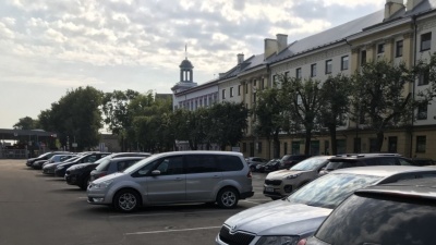 Оператором первой платной парковки в Нарве станет фирма Citypark 