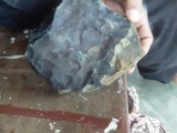  В Индонезии метеорит проломил крышу дома и сделал его владельца миллионером