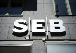 С возможным отмыванием денег в SEB могут быть связаны сотни эстонских клиентов банка 