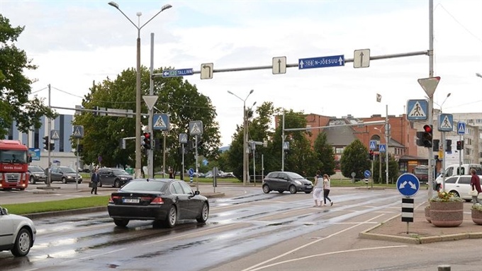 В Нарве заменят светофоры на главной улице города 