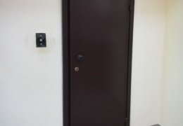 Как вы думаете, что скрывается за этой дверью?